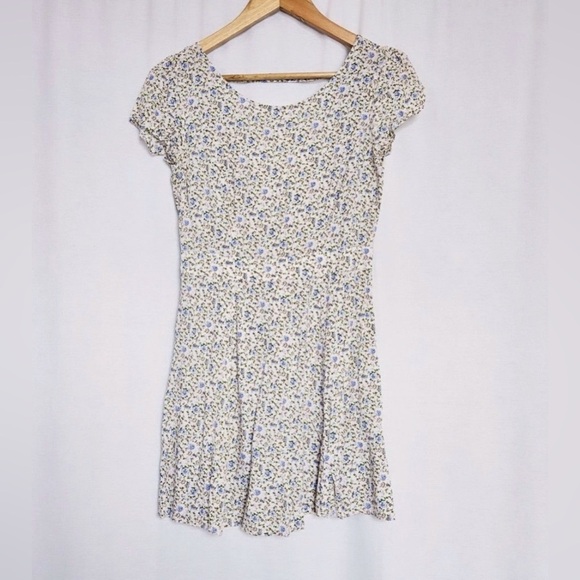 Forever 21 Blue Green A-line Mini Dress dainty floral Flutter Sleeves size Small - Picture 2 of 10